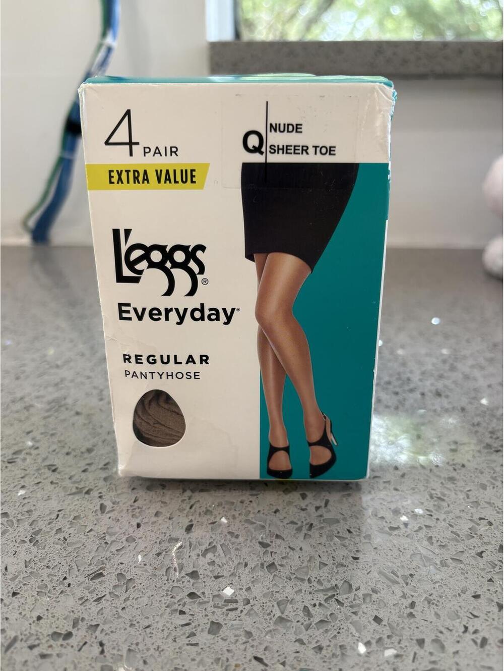 Leggs Everyday Regular Pantyhose Nude Sheer Toe Size Q 4 Pair Value Pack (#16)